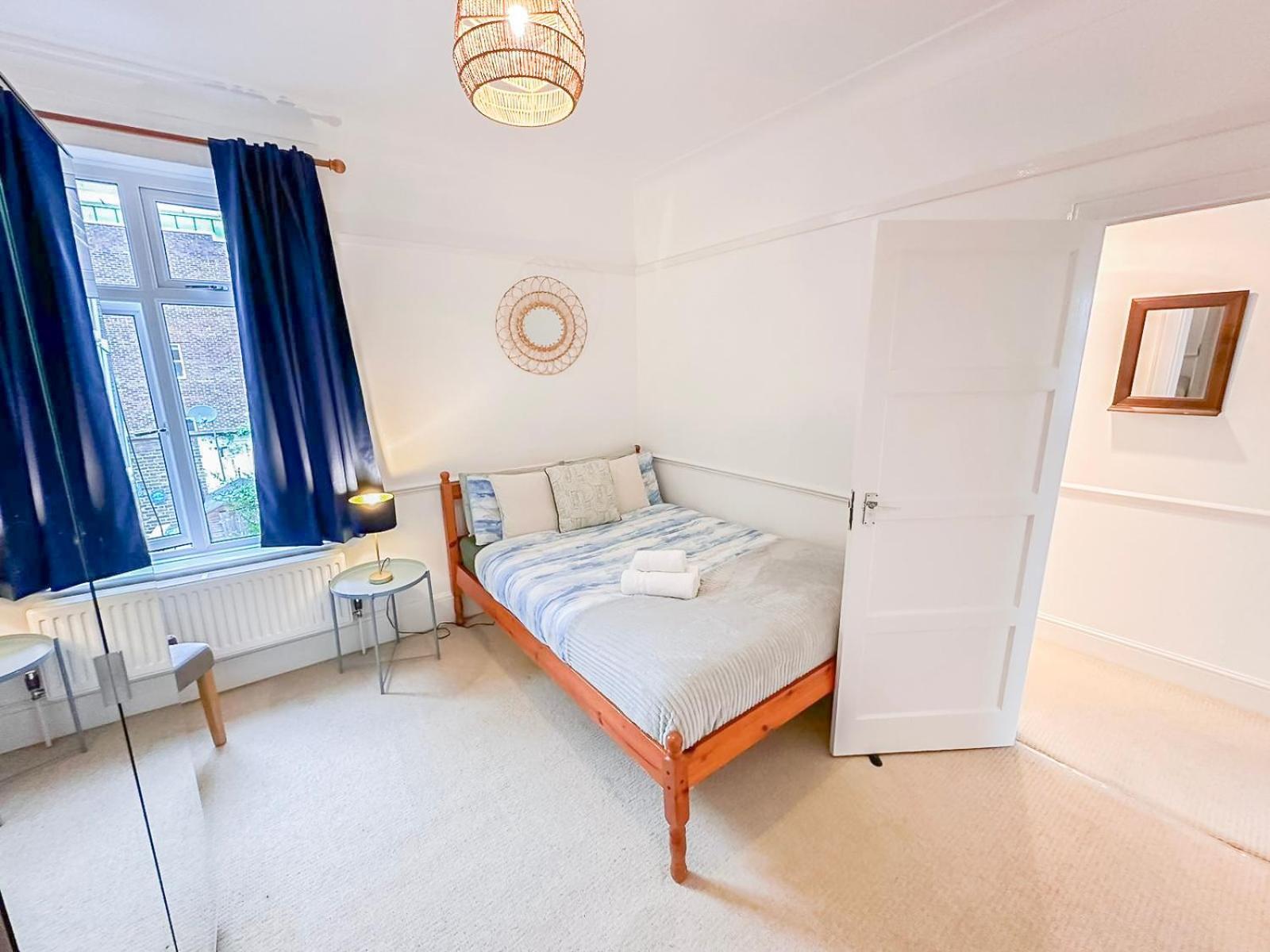Lovely 3 Bedroom Maisonette With Private Roof Terrace In Hammersmith London Exterior photo